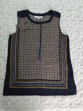 LOFT Navy & Gold Printed Sleeveless Blouse | Scarf Print Shell Top | Size S